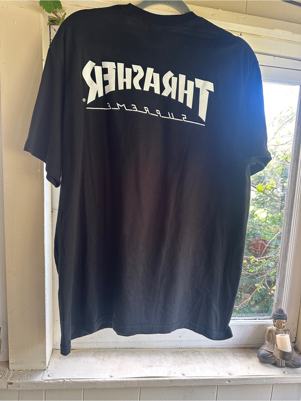Supreme Black Graphic Tee with Vintage Skate Print - Picture 3 of 3